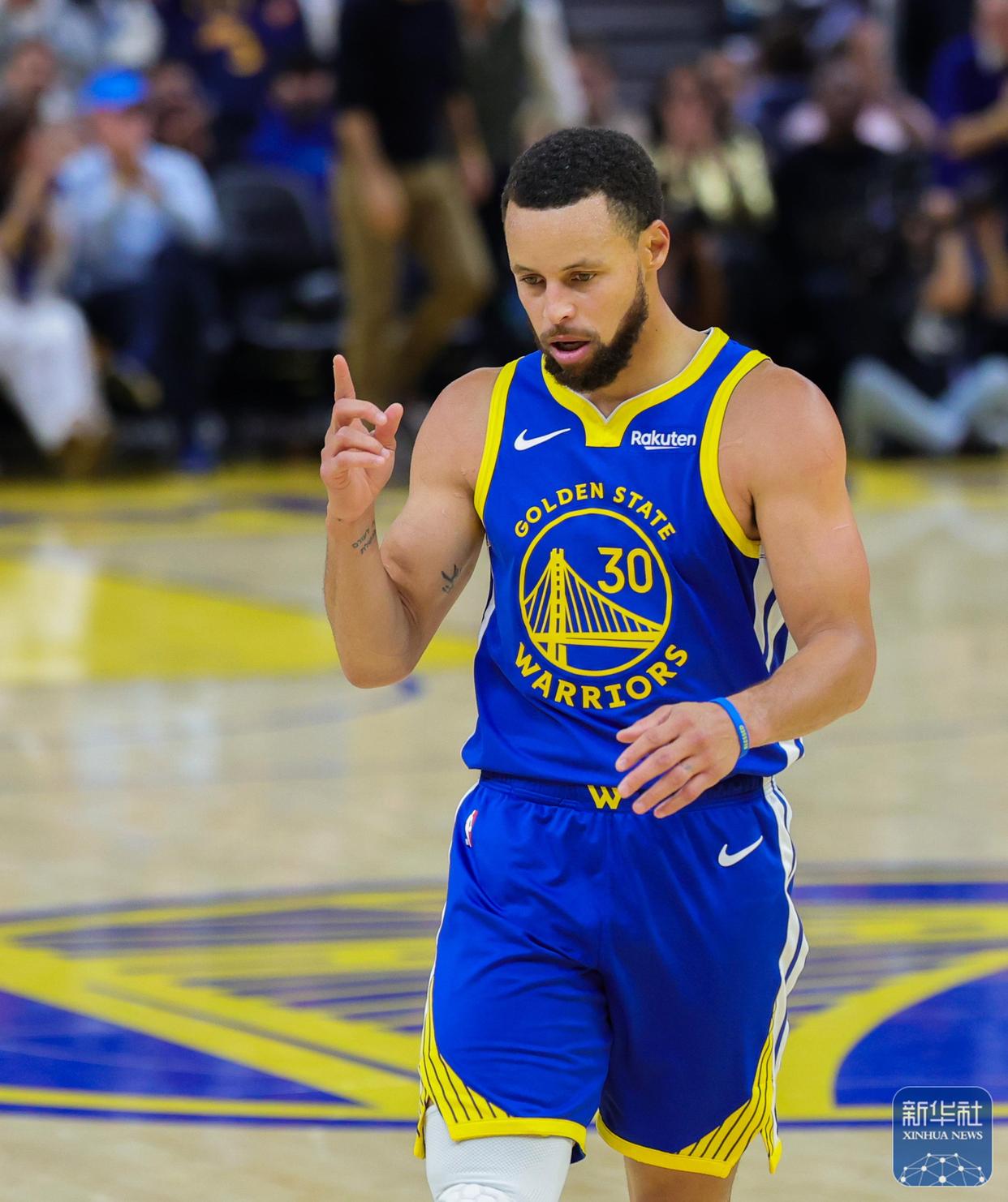 U球体育直播-包含刚刚！清晨奥兰多魔术备战葡超NBA常规赛今夜热度飙升，金州勇士今晚完成体检的词条